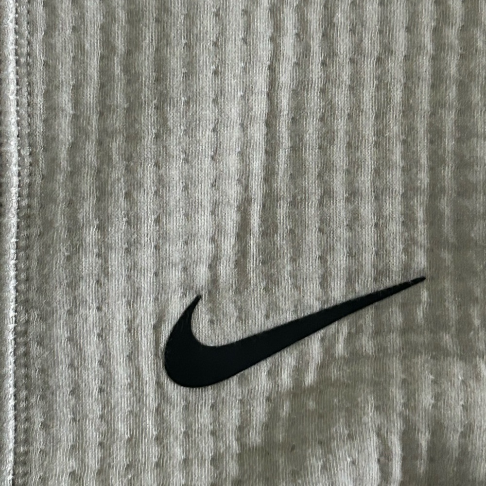 Nike Women’s Sportswear Tech Fleece Engineered Full-Zip Hoodie in Oatmeal Sz XL - Picture 11 of 11
